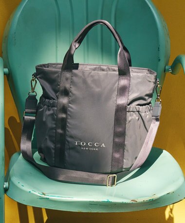 TOCCA 【WEB＆一部店舗限定・環境にやさしい素材】SANA SIDEPOCKET TOTE トートバッグ