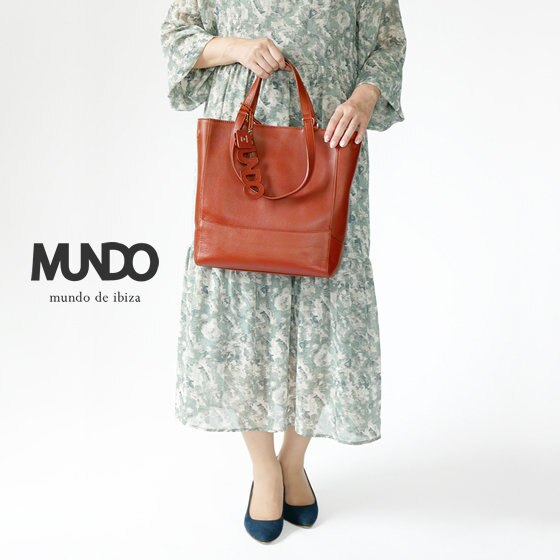 秋コーデに取り入れたい、スタンダードアイテム