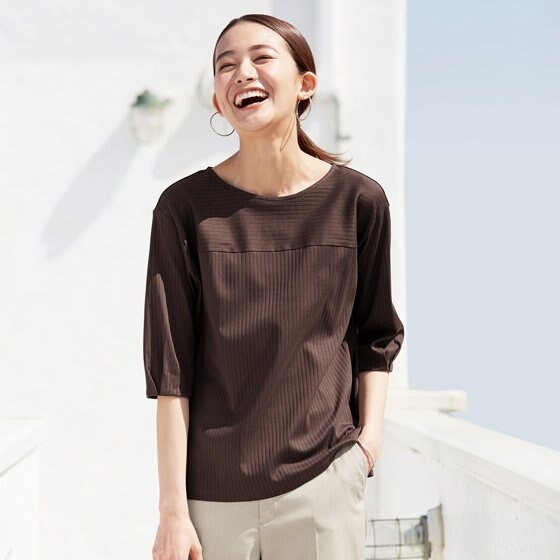 シンプルなのに気映えする！着心地抜群のコットンリブスムースTシャツ