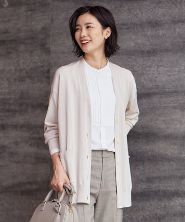  【洗える】シルキーレーヨンストレッチ Vネック カーディガン
