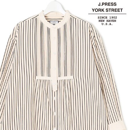 初秋カジュアルトップス