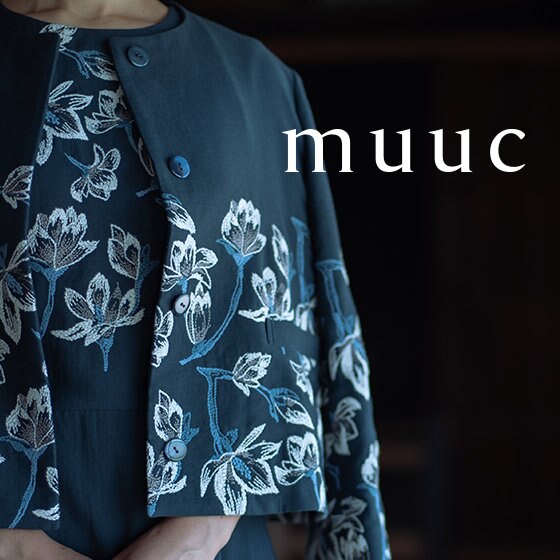 木蓮の花を刺繍した  『オケージョンシーンにおススメなジャケット』