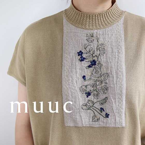 スミレの花を刺繍した『半袖ニット』新作が入荷しました。