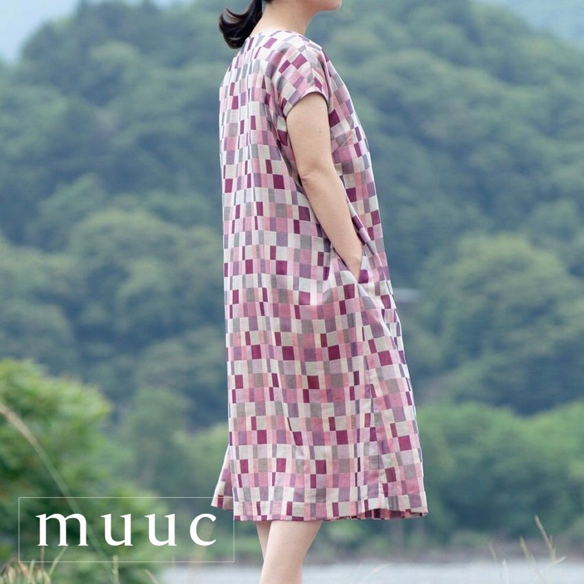 体のラインが気にならず締めつけ感もないゆっとりデザイン【遠州織物の格子柄ワンピースドレス】※ピンクのみ在庫あり