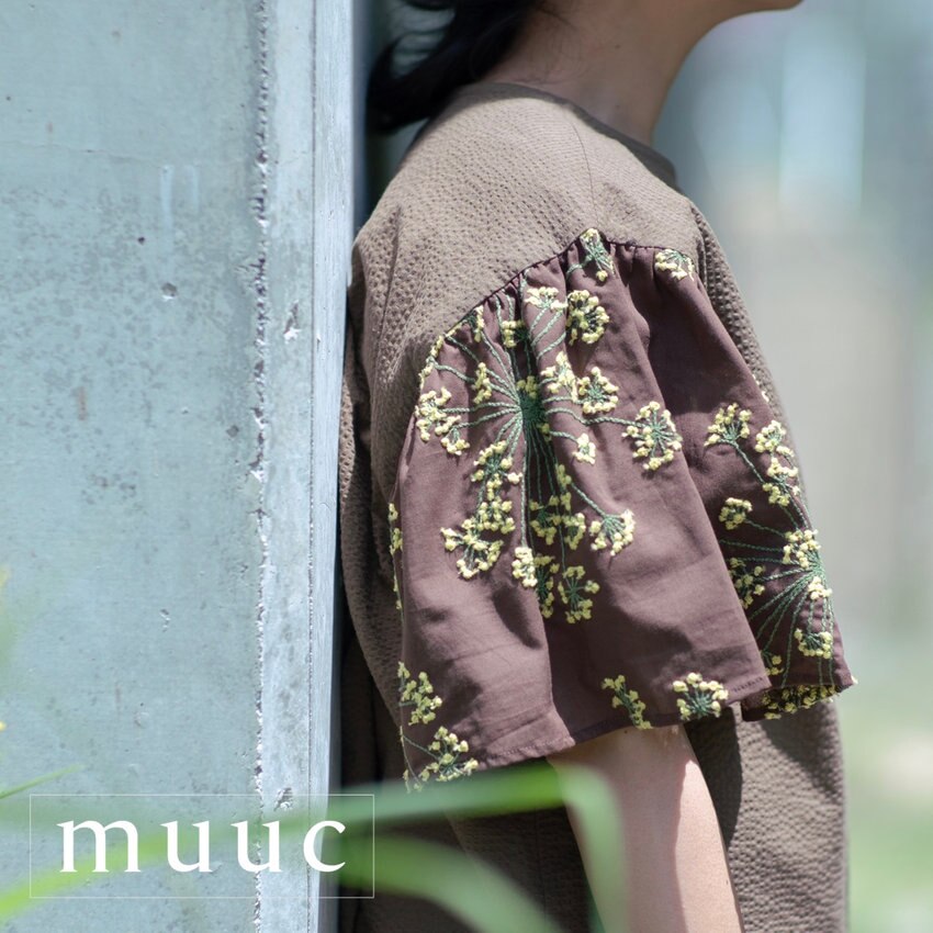 風通しがよくゆとりたっぷり【かぶって着るプルオーバータイプのブラウス】※ご好評をいただき品薄が続いております