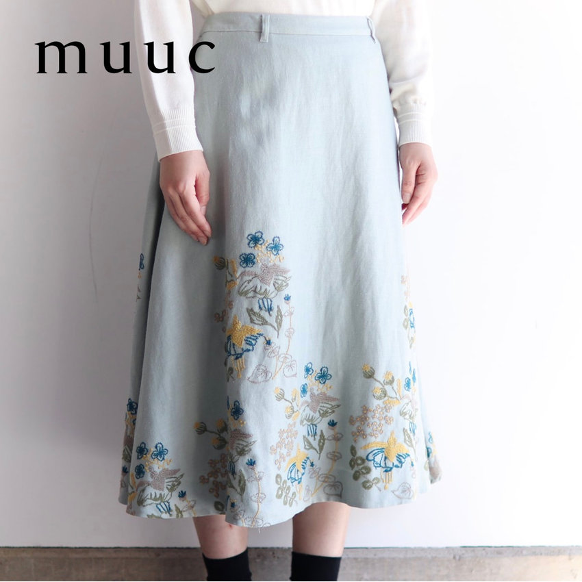 やわらかい「リネンウール生地」の着心地をお楽しみください【フクシア刺繍フレアースカート】冬の装いを上品に演出