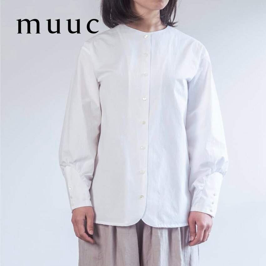 【在庫残りわずかです】シンプルなシルエットに袖口のカフスのデザインが個性的「ノーカラーブラウス」