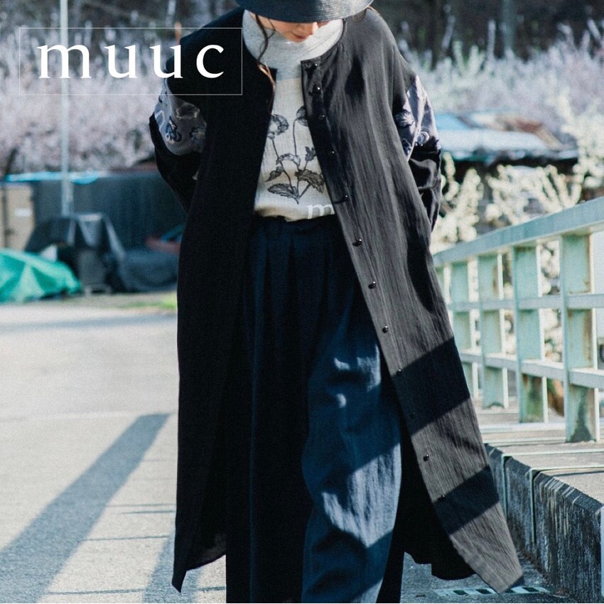 【ゆとりたっぷりで着心地◎】上質なコットンが気持ちいい「ビオラ刺繍切り替えワンピースドレス」前を開けて羽織にもなります