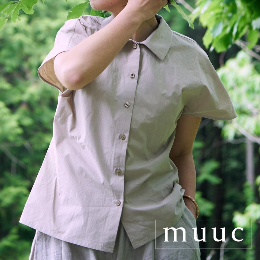 【2023夏コレクション新作入荷しました!!】品の良さが滲み出るようなシルエット「フレンチスリーブのブラウス」のご紹介