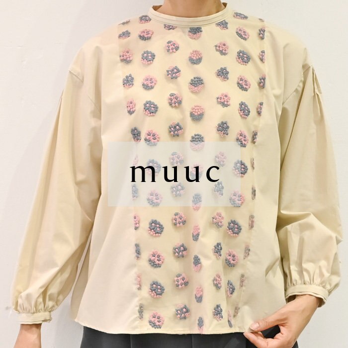 新作！【muuc 特別な刺繍】心地良い軽やか上質コットン生地に小花柄の刺繍で、ナチュラルな大人可愛いスタイル