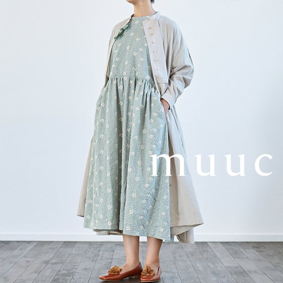 春のおしゃれを格上げする『総柄花刺繍』新作ワンピースが入荷しました。