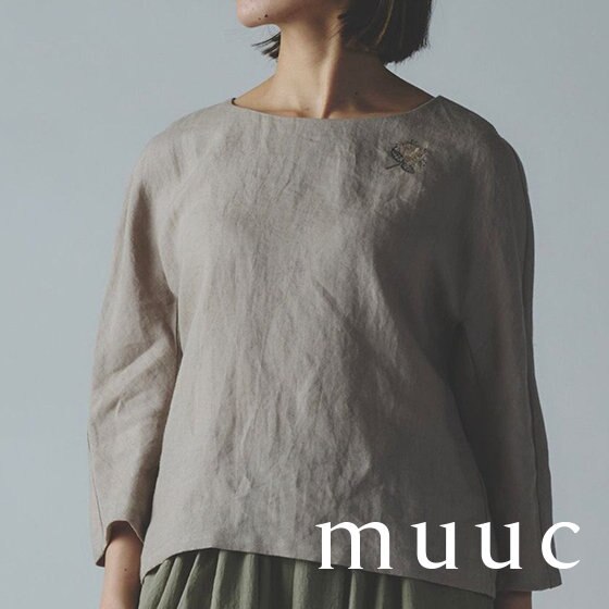 丈夫で涼しく肌あたりも快適な、上質なリネン地のプルオーバー