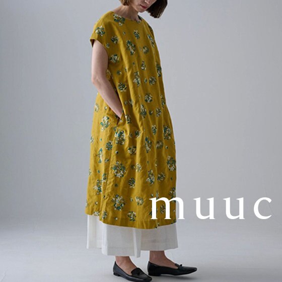 上品な花刺繍にサラリと包まれる。野小花刺繍ワンピース