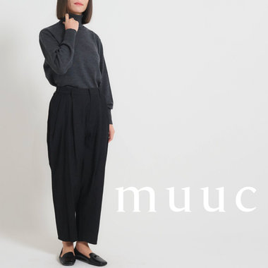 ボトムス難民の方へ。美しさと楽さを両立する｢魔法のスラックス｣