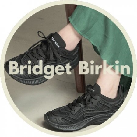 「汗ばむ季節も快適に。通気性◎の夏スニーカー」