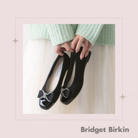 足元も衣替え、秋は歩きやすいパンプスで。