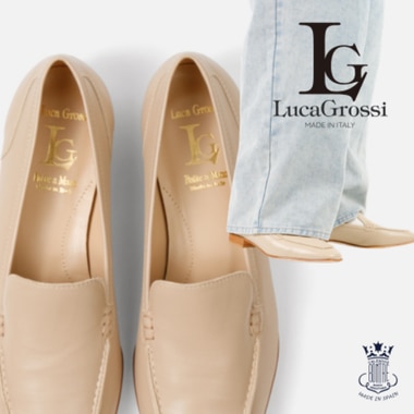 【新作】大人の品格をまとう、毎日履けるスクエアトゥローファー