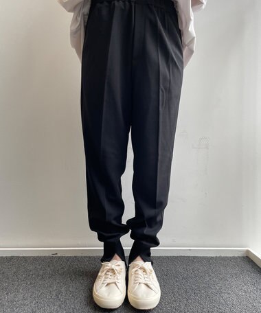  32に比べ、丈が余ってしまいました。