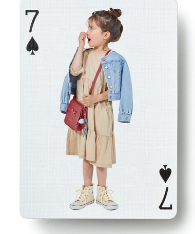  肌なじみが良く、ナチュラルにコーデに溶け込みます♪ アウターや小物で色を取り入れるとグッド！