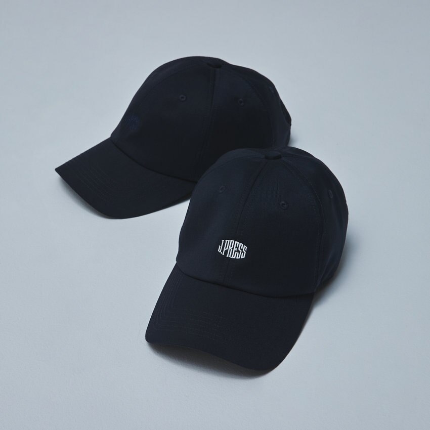 対象ブレザーご購入でキャッププレゼント！