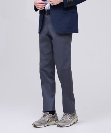 J.PRESS MEN 端正で快適【ストレッチ / オンオフ兼用】トリコチン ステムテーパード パンツ_26年モデル