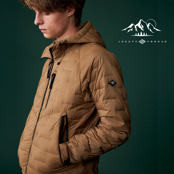 撥く、伸びる、畳める、軽量　インナーダウンとしてもおすすめの2WAYストレッチダウン