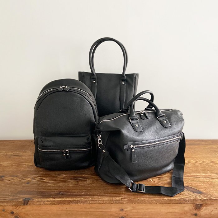 品格漂う、味わい深い本革の素材感が魅力！