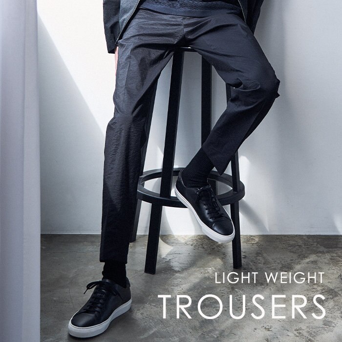 驚くほどの超軽量感とストレッチ感