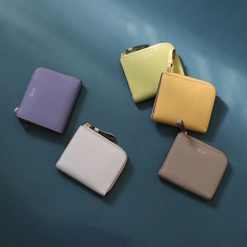 ミニ財布に替えて叶う スマートなお出かけスタイル