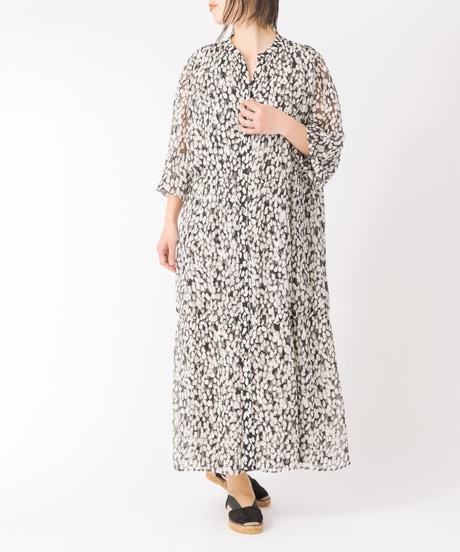 【ONWARD ReusePark】大人の春は柄で楽しむ「華やぎプリントアイテム」 | ファッション通販サイト[オンワード・クローゼット]