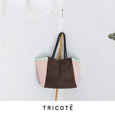 手触りの良い素材感【ベロアバッグ】シリーズ