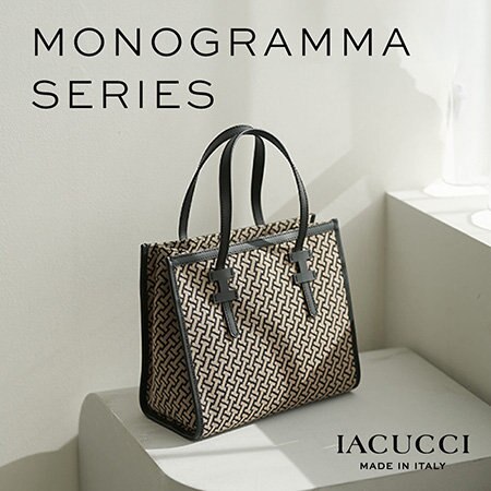 《MONOGRAMMA》シンプルな夏の装いに合わせたいモノグランマデザイン。