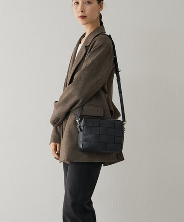 IACUCCI ＜GISELe 10月号掲載＞ベルタ S CERVO