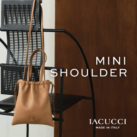 ”コンパクト”だけどコンパクトじゃない。小さめだけど意外に入る「ショルダーBAG」5選