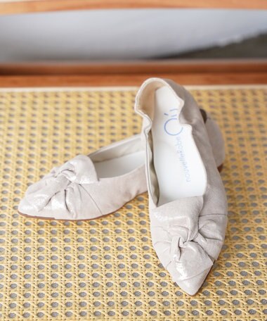 nouvelleRobe Oū Butterfly knot ポインテッドトゥ パンプス　ベージュ