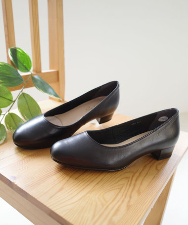 Pointer 美脚ラウンドトゥパンプス ブラック