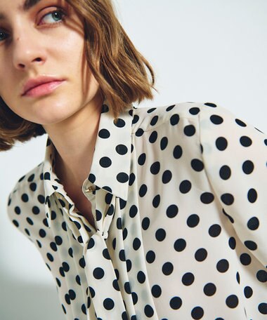 GRACE CONTINENTAL ドットプリントボウタイブラウス
