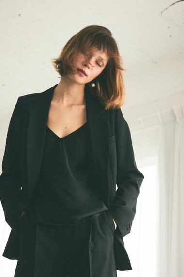 GRACE CONTINENTAL サテンキャミソール