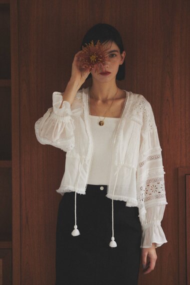 GRACE CONTINENTAL レースパッチブラウス