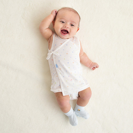 赤ちゃんの肌と肌着の秘密