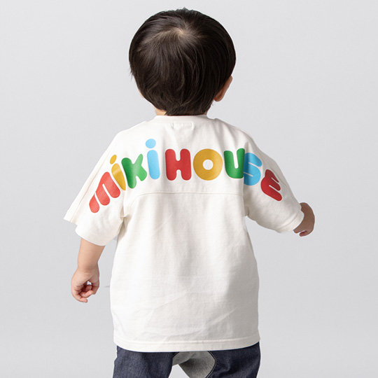 人気のバックロゴTシャツご紹介☆