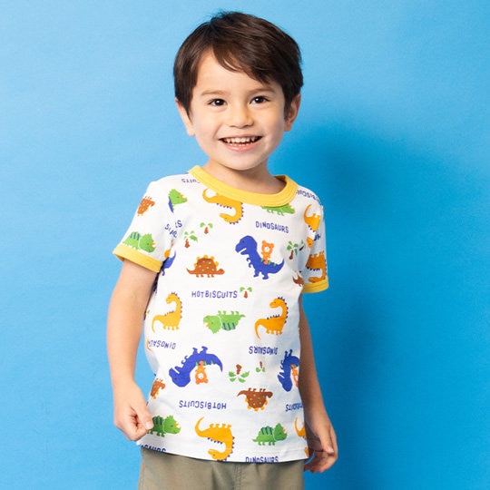 恐竜Tシャツ入荷してます☆