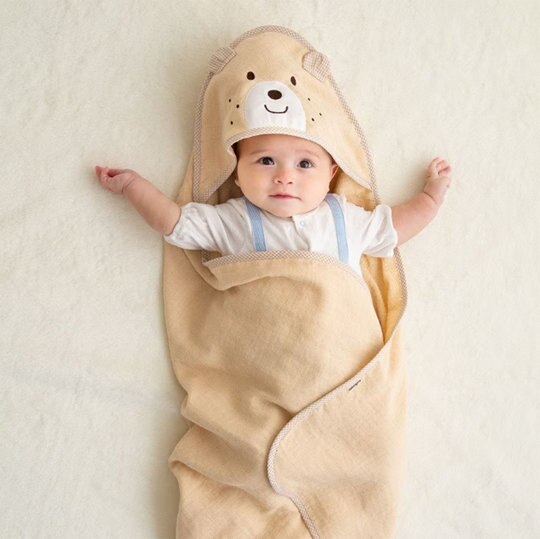 お水遊びにも使える♪ベビーバスタオル