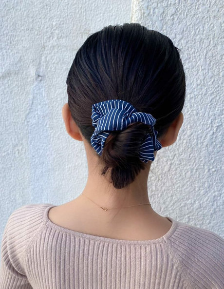 未使用【acca】 シュシュ紺色 ありがとうの気持ちを込めた【手軽に使えるシュシュ】 | acca(アッカ