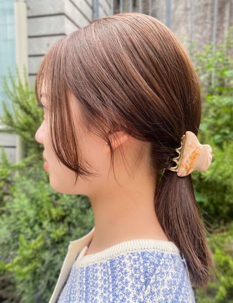ヘアアレンジ】ショートやボブヘアでも楽しめるヘアアクセサリー
