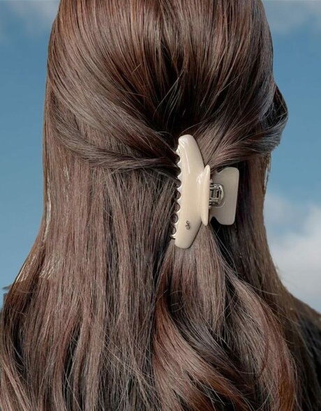 アッカ クリップ シンプル＆クラシカルな美しさのヘアクリップ | acca