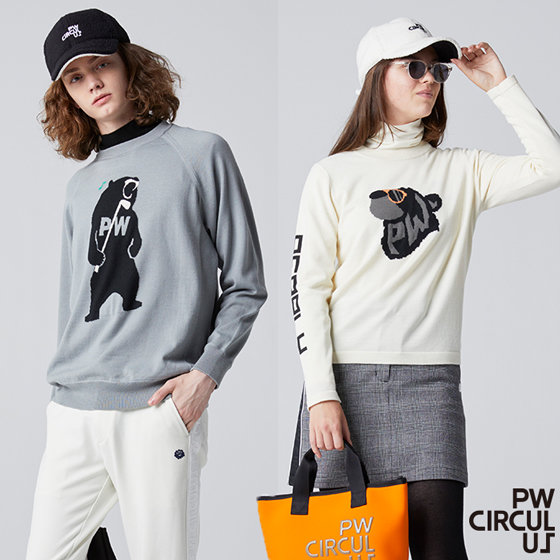 クマモチーフにキュン！春先まで使えるクルーネックニット