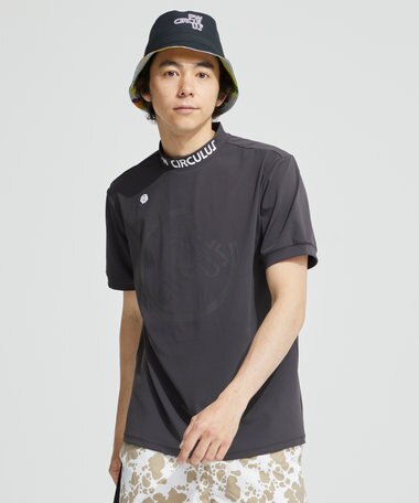 PW CIRCULUS 【MEN】【ストレッチ / UVケア】バックメッシュロゴ モックネック シャツ