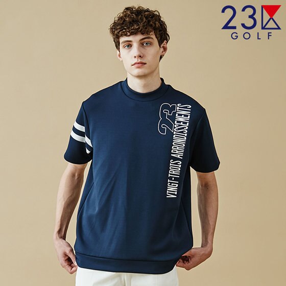 【MEN】今シーズンも注目！スタイリッシュに決まるロゴモックネック