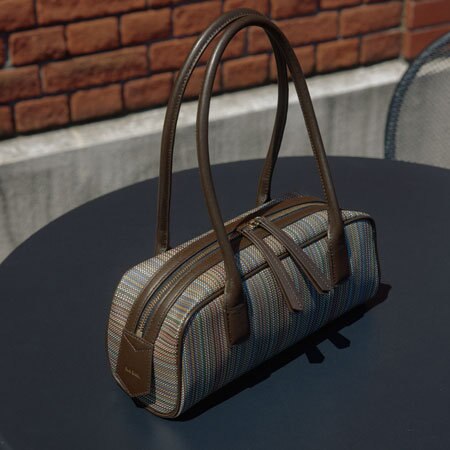 ストライプが彩る、新作バッグが発売開始